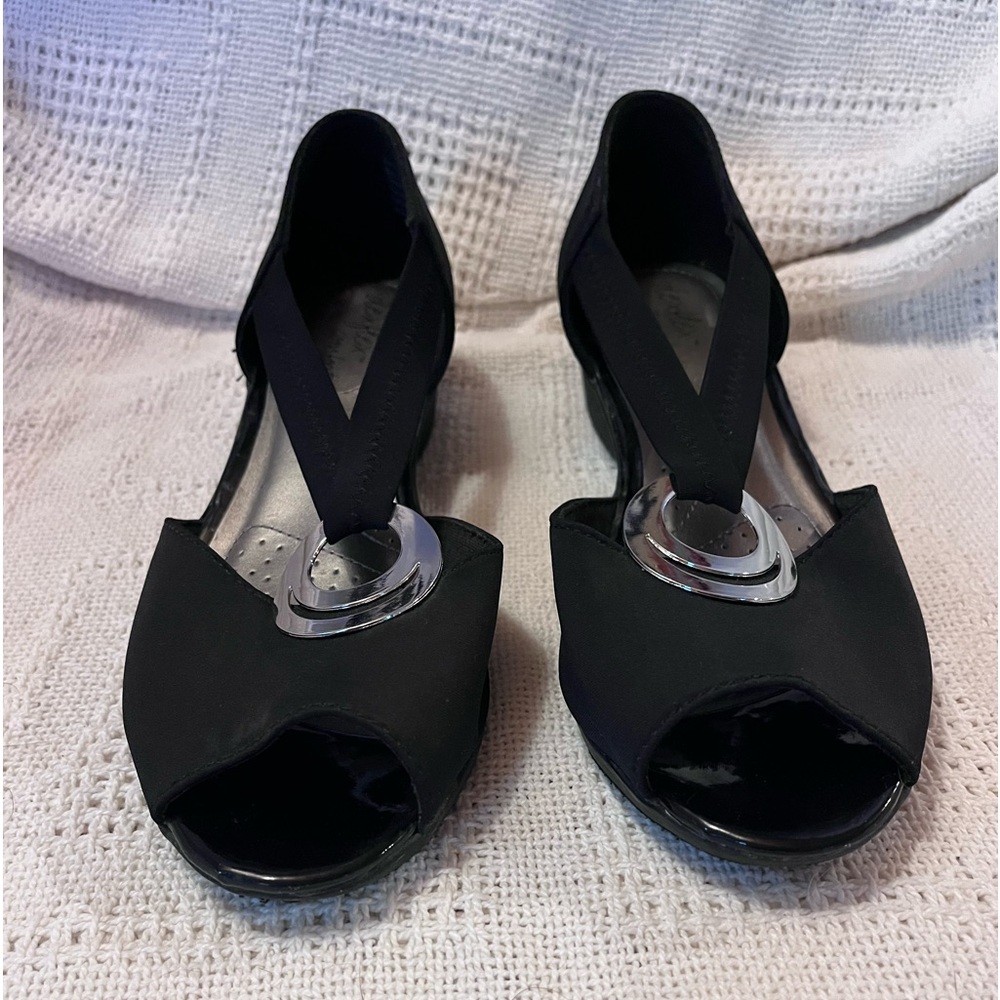 Dexflex comfort black sandals